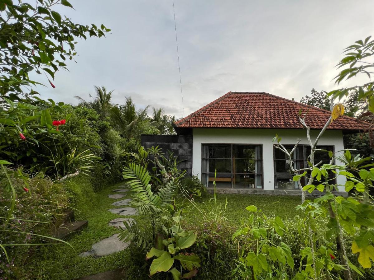 Uma Mupu Retreat Villa Gianyar  Exterior photo